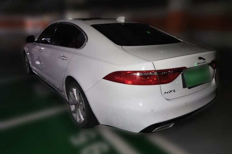 Used Jaguar XFL 2020 XFL 2.0T P250 Two-Wheel-Drive Luxury Edition Rear Left 45 Deg