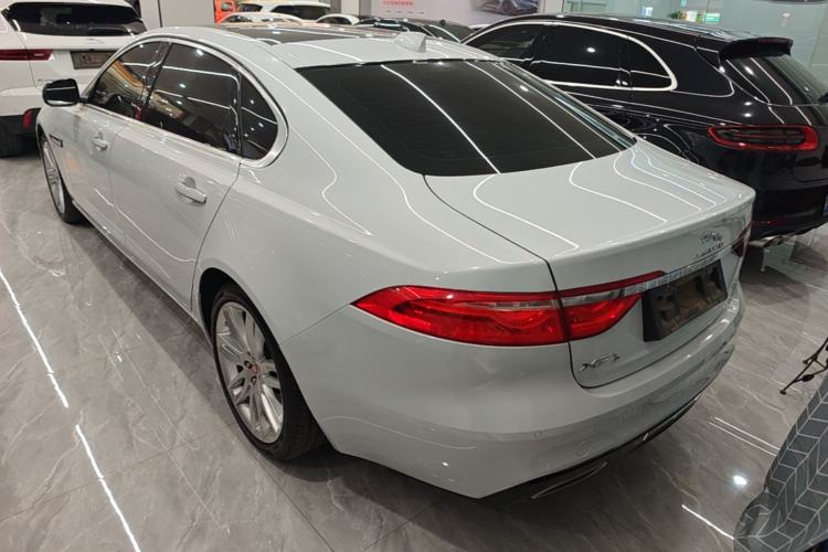 Used Jaguar XFL 2020 XFL 2.0T P250 Four-Wheel Drive Luxury Edition Rear Left 45 Deg