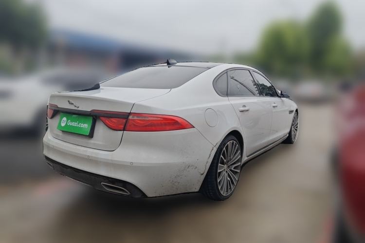 Used Jaguar XFL 2020 XFL 2.0T P200 Two-Wheel-Drive Rally Flag Edition Rear Right 45 Deg