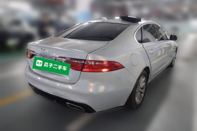 Used Jaguar XFL 2020 XFL 2.0T P200 Two-Wheel-Drive Windflower Edition Rear Right 45 Deg