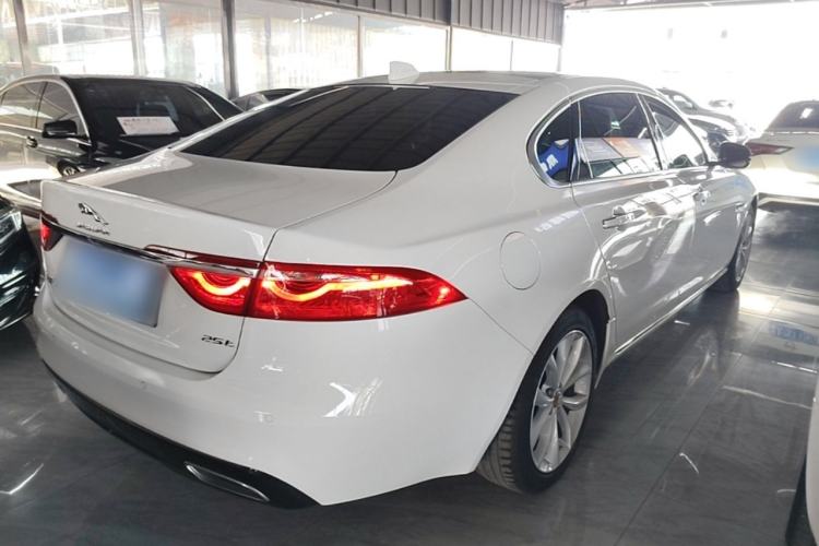 Used Jaguar XFL 2020 XFL 2.0T P250 Two-Wheel-Drive Luxury Edition Rear Right 45 Deg