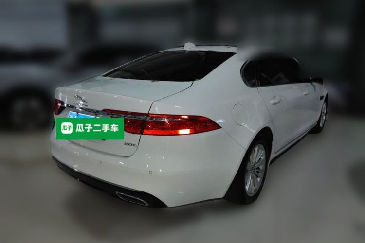 Used Jaguar XFL 2020 XFL 2.0T P200 Two-Wheel-Drive Windflower Edition Rear Right 45 Deg