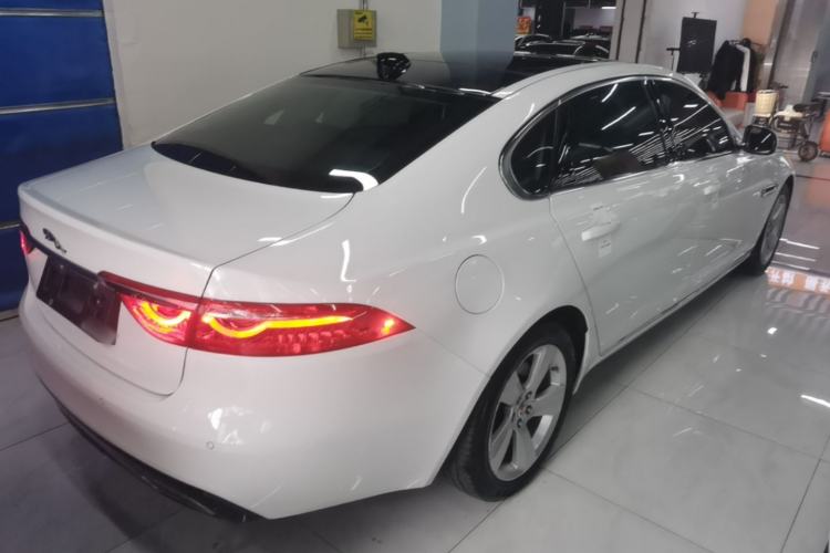 Used Jaguar XFL 2020 XFL 2.0T P200 Two-Wheel-Drive Elite Edition Rear Right 45 Deg