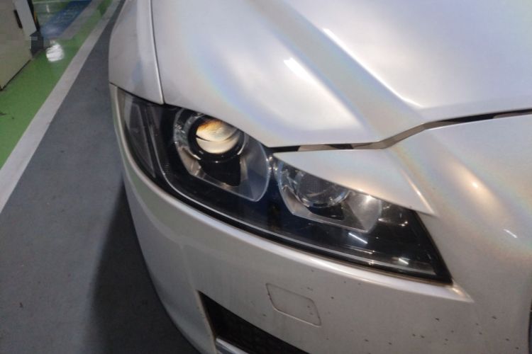 Used Jaguar XFL 2020 XFL 2.0T P200 Two-Wheel-Drive Windflower Edition Right Front Headlight