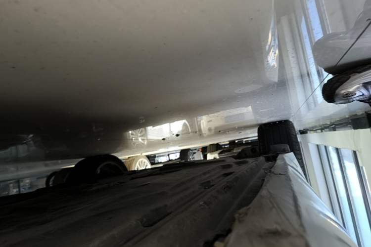 Used Jaguar XFL 2020 XFL 2.0T P200 Two-Wheel-Drive Rally Flag Edition Right Side Sill