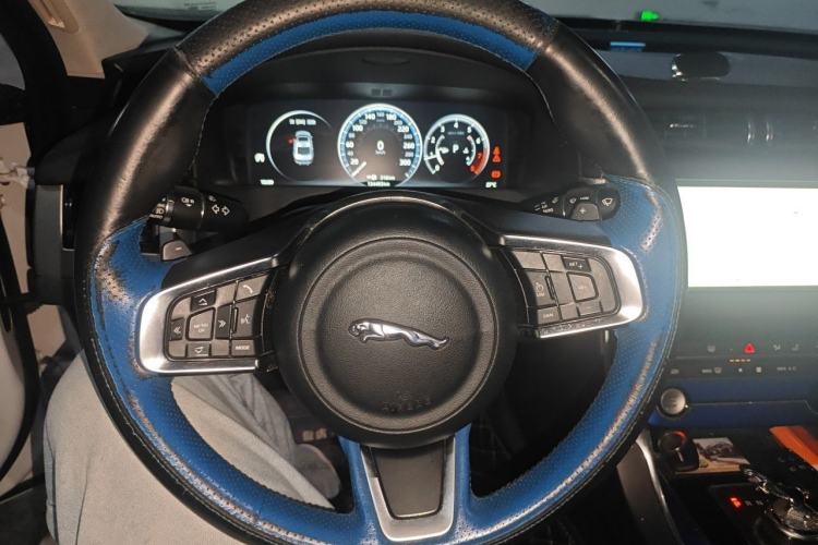 Used Jaguar XFL 2020 XFL 2.0T P200 Two-Wheel-Drive Elite Edition Steering Wheel