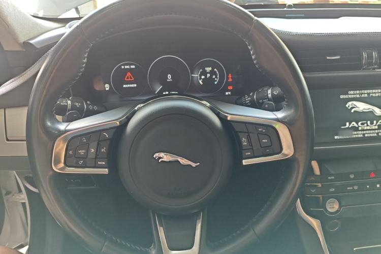 Used Jaguar XFL 2020 XFL 2.0T P250 Four-Wheel Drive Luxury Edition Steering Wheel
