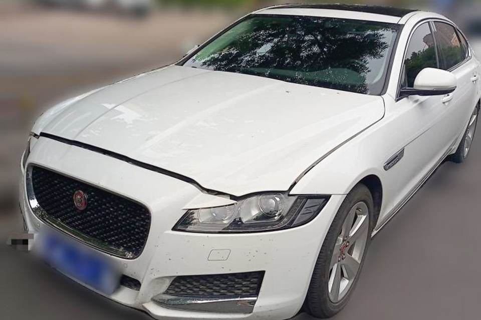 Jaguar XFL 2020