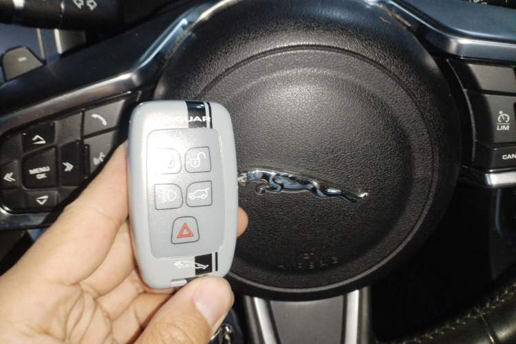 Used Jaguar XFL 2020 XFL 2.0T P200 Two-Wheel-Drive Windflower Edition Vehicle Key