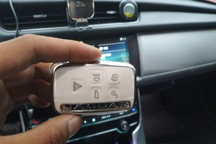 Used Jaguar XFL 2020 XFL 2.0T P200 Two-Wheel-Drive Elite Edition Vehicle Key