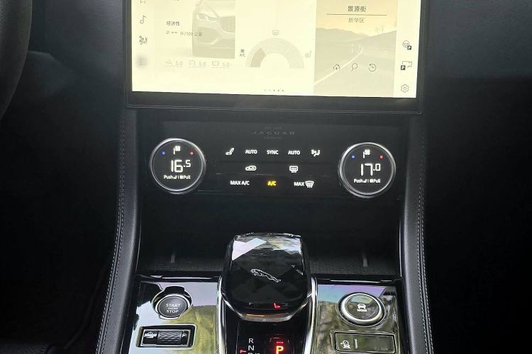Used Jaguar XFL 2021 XFL 2.0T P250 Two-Wheel-Drive Luxury Deluxe Edition Audio And AC Panel