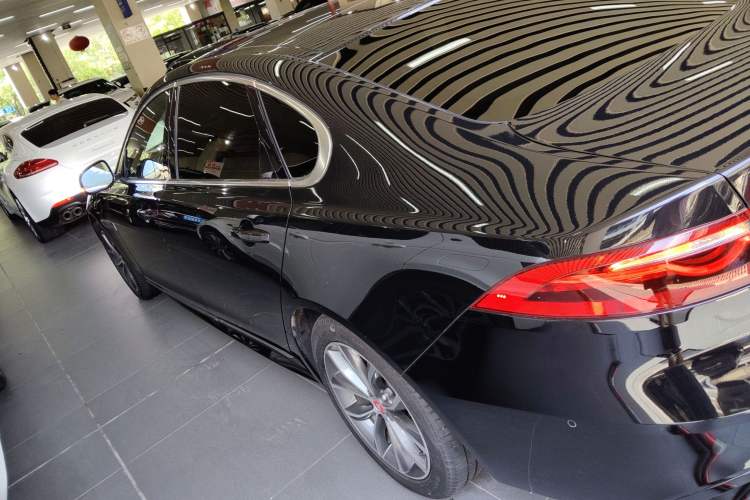 Used Jaguar XFL 2021 XFL 2.0T P250 Two-Wheel-Drive Elite Sport Edition Exterior 3