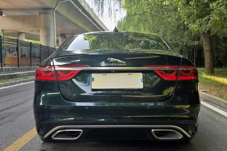 Used Jaguar XFL 2021 XFL 2.0T P250 Two-Wheel-Drive Luxury Deluxe Edition Exterior 4