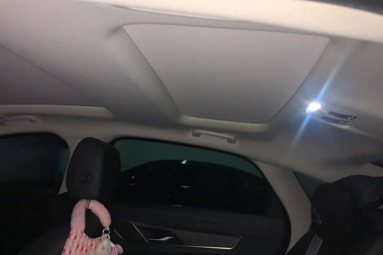 Used Jaguar XFL 2021 XFL 2.0T P200 Two-Wheel-Drive Elite Luxury Edition Headliner