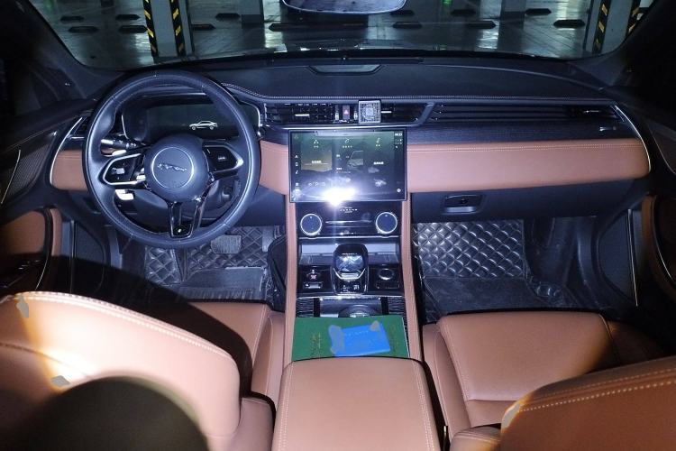 Used Jaguar XFL 2021 XFL 2.0T P250 Two-Wheel-Drive Elite Sport Edition Interior 2