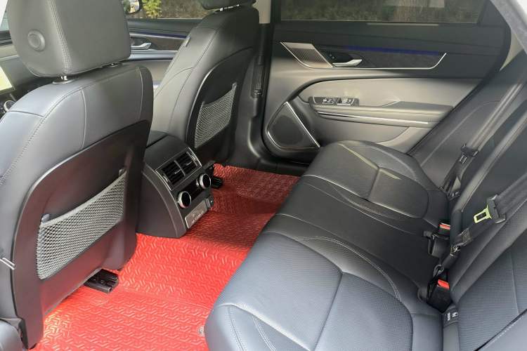 Used Jaguar XFL 2021 XFL 2.0T P250 Two-Wheel-Drive Luxury Deluxe Edition Interior 2