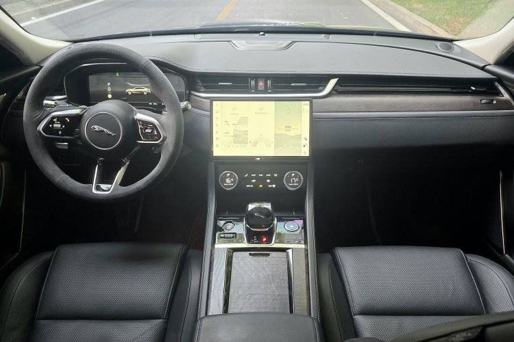 Used Jaguar XFL 2021 XFL 2.0T P250 Two-Wheel-Drive Luxury Deluxe Edition Interior 3