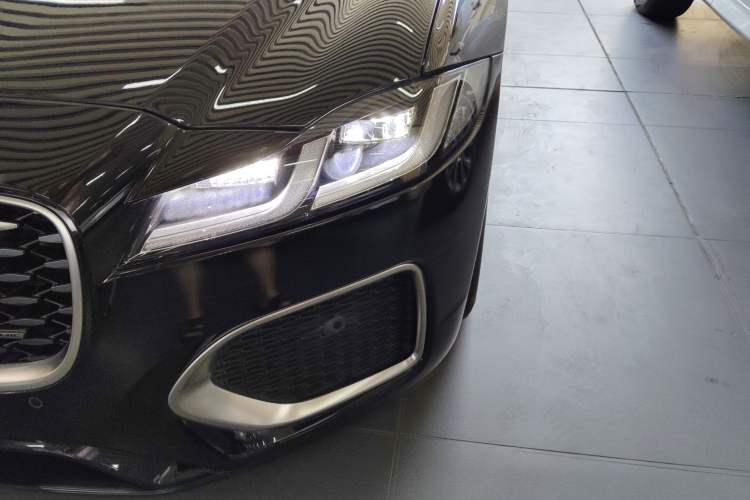 Used Jaguar XFL 2021 XFL 2.0T P250 Two-Wheel-Drive Elite Sport Edition Left Front Headlight