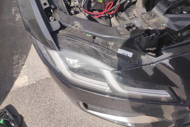 Used Jaguar XFL 2021 XFL 2.0T P200 Two-Wheel-Drive Elite Luxury Edition Right Front Headlight
