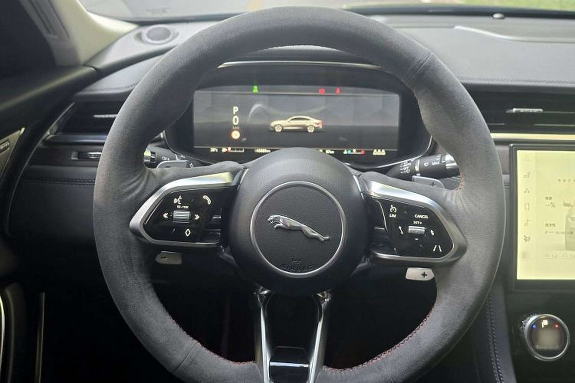 Used Jaguar XFL 2021 XFL 2.0T P250 Two-Wheel-Drive Luxury Deluxe Edition Steering Wheel