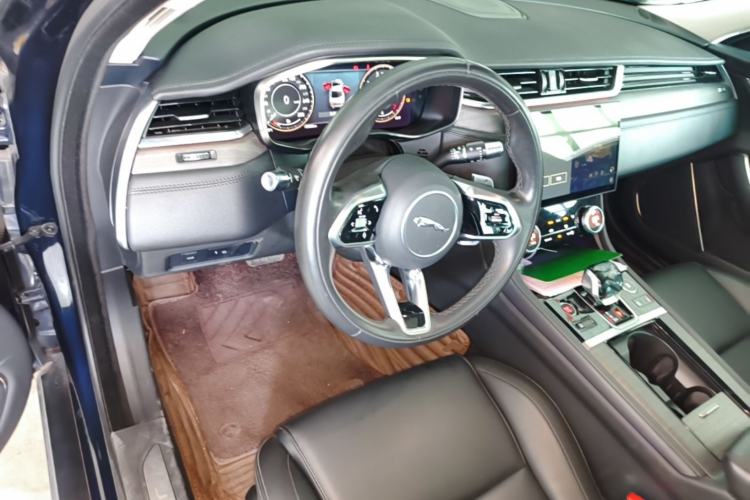 Used Jaguar XFL 2021 XFL 2.0T P200 Two-Wheel-Drive Elite Luxury Edition Center Console