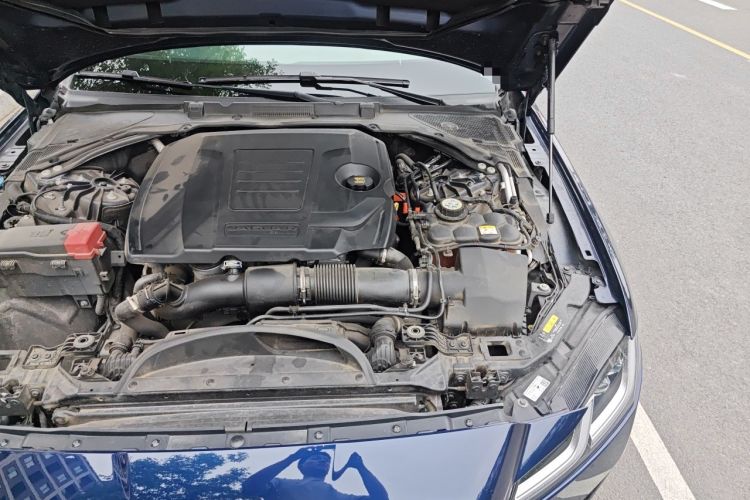 Used Jaguar XFL 2021 XFL 2.0T P300 All-Wheel-Drive Flagship Sport Edition Engine Bay Left
