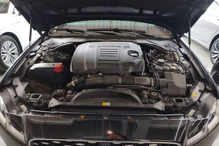 Used Jaguar XFL 2021 XFL 2.0T P200 Two-Wheel-Drive Elite Luxury Edition Engine Bay