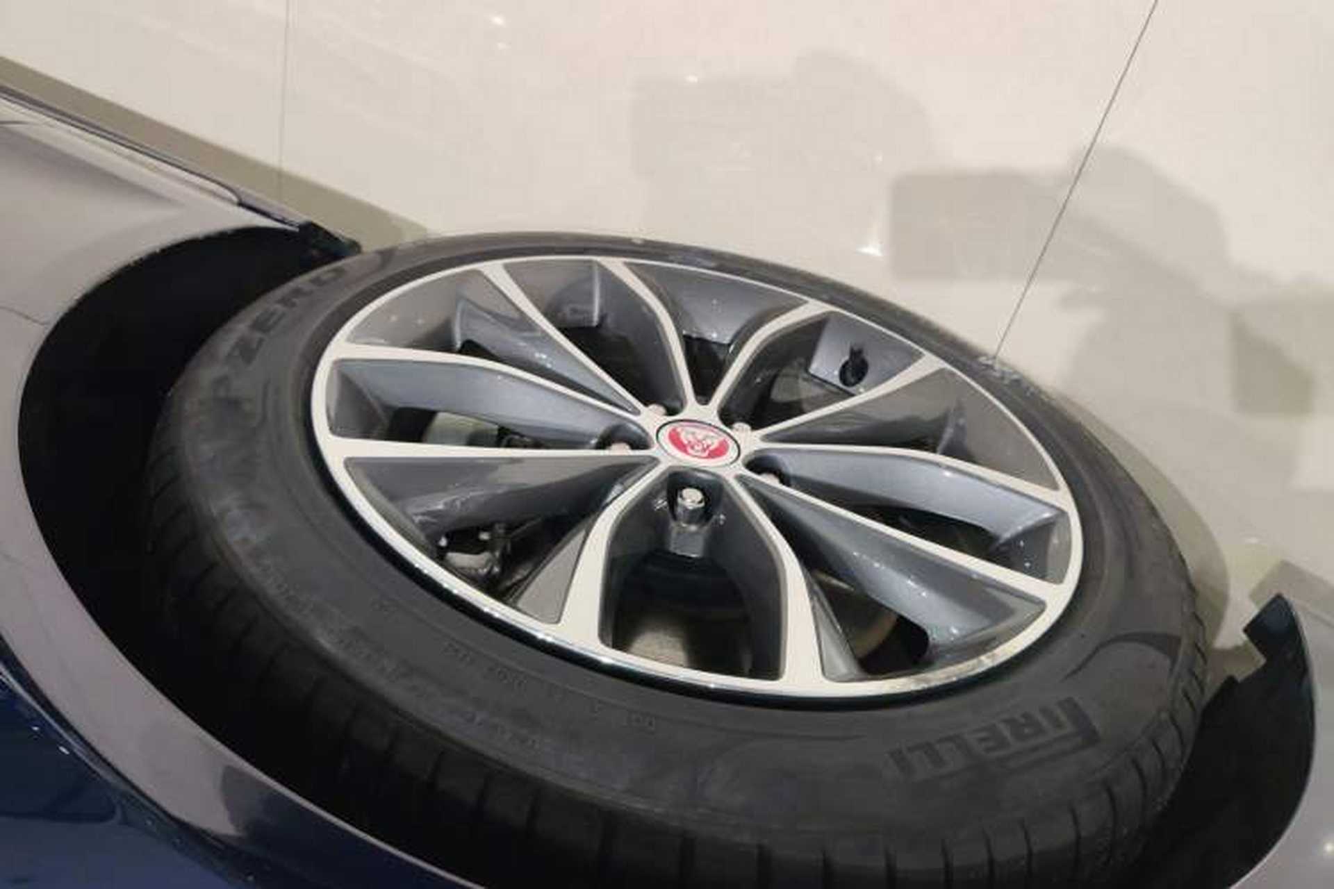 Used Jaguar XFL 2021 XFL 2.0T P250 Two-Wheel-Drive Elite Sport Edition Exterior 4