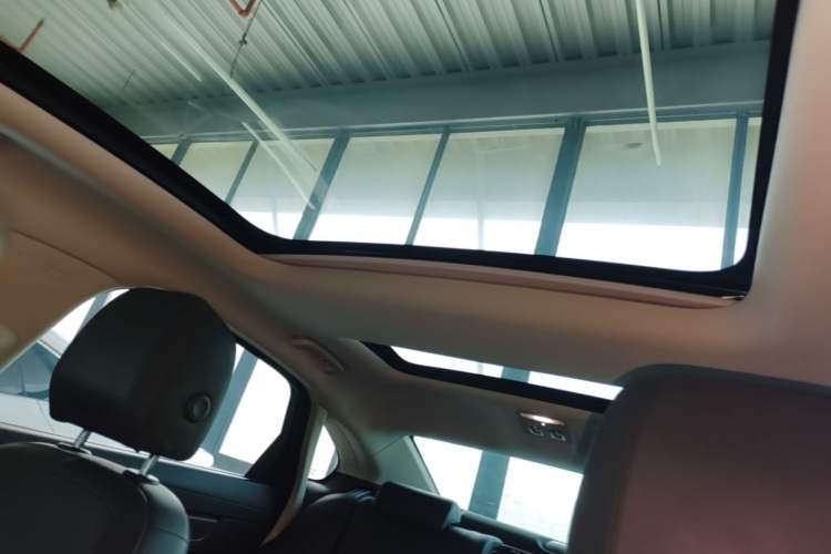 Used Jaguar XFL 2021 XFL 2.0T P200 Two-Wheel-Drive Elite Luxury Edition Headliner
