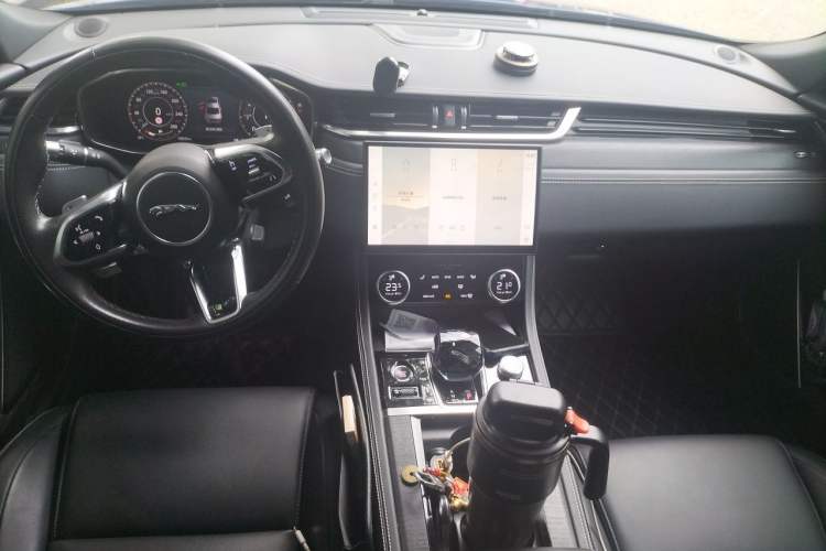 Used Jaguar XFL 2021 XFL 2.0T P250 Two-Wheel-Drive Elite Sport Edition Headliner