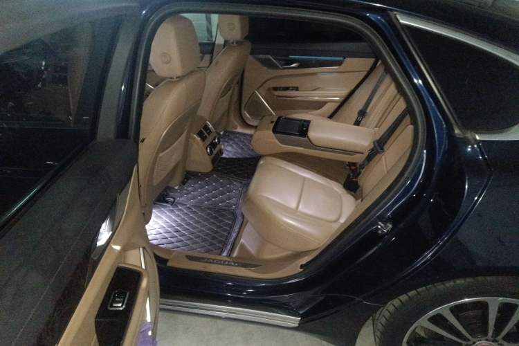 Used Jaguar XFL 2021 XFL 2.0T P250 Two-Wheel-Drive Luxury Deluxe Edition Interior 4