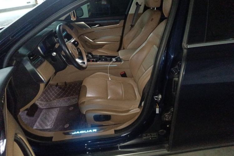 Used Jaguar XFL 2021 XFL 2.0T P250 Two-Wheel-Drive Luxury Deluxe Edition Left Front Seat