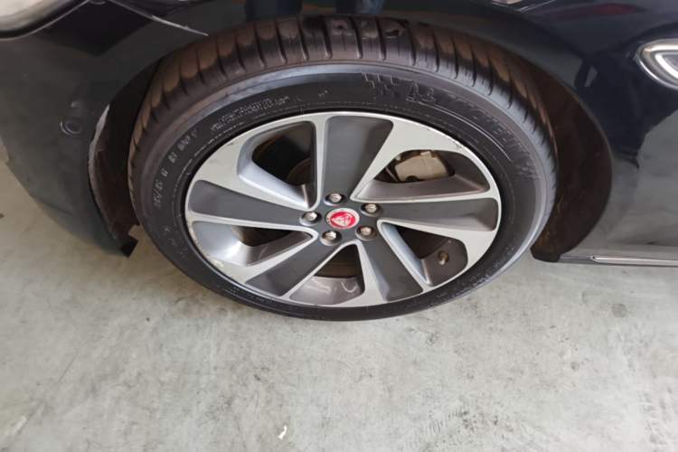 Used Jaguar XFL 2021 XFL 2.0T P200 Two-Wheel-Drive Elite Luxury Edition Left Front Wheel Hub
