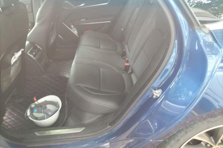 Used Jaguar XFL 2021 XFL 2.0T P250 Two-Wheel-Drive Elite Sport Edition Left Rear Seat