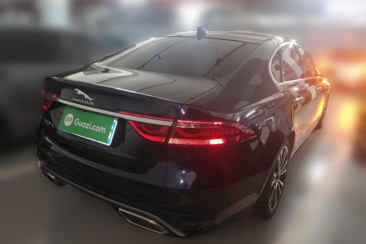 Used Jaguar XFL 2021 XFL 2.0T P250 Two-Wheel-Drive Luxury Deluxe Edition Rear Right 45 Deg