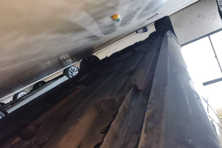 Used Jaguar XFL 2021 XFL 2.0T P200 Two-Wheel-Drive Elite Luxury Edition Right Side Sill