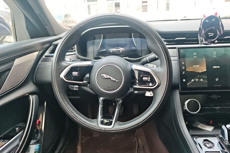 Used Jaguar XFL 2021 XFL 2.0T P250 Two-Wheel-Drive Elite Sport Edition Steering Wheel
