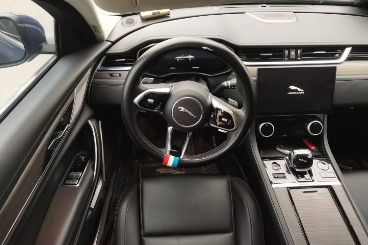 Used Jaguar XFL 2021 XFL 2.0T P200 Two-Wheel-Drive Elite Luxury Edition Steering Wheel