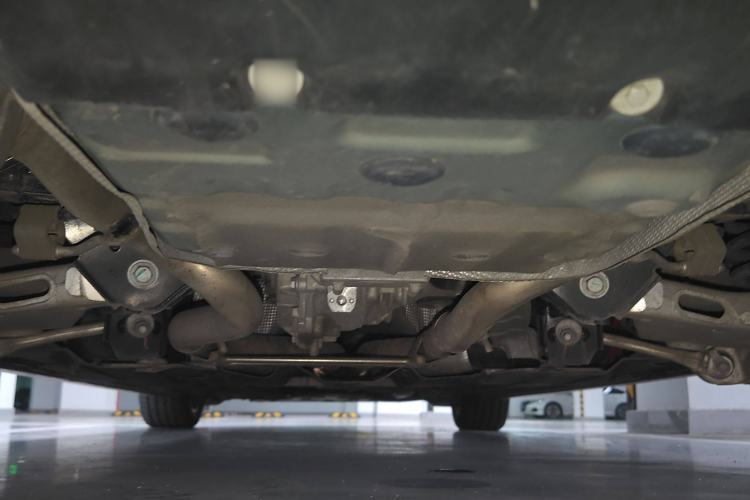 Used Jaguar XFL 2021 XFL 2.0T P250 Two-Wheel-Drive Elite Sport Edition Chassis Rear