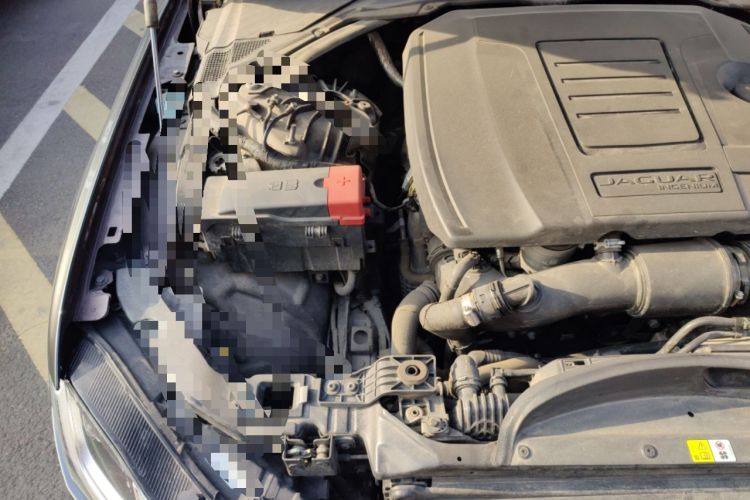Used Jaguar XFL 2021 XFL 2.0T P250 Two-Wheel-Drive Elite Sport Edition Engine Bay Right
