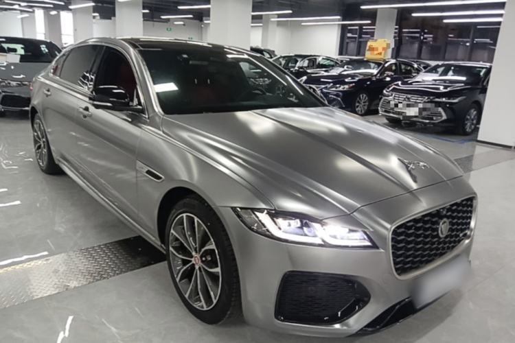 Used Jaguar XFL 2021 XFL 2.0T P250 Two-Wheel-Drive Elite Sport Edition Front Right 45 Deg