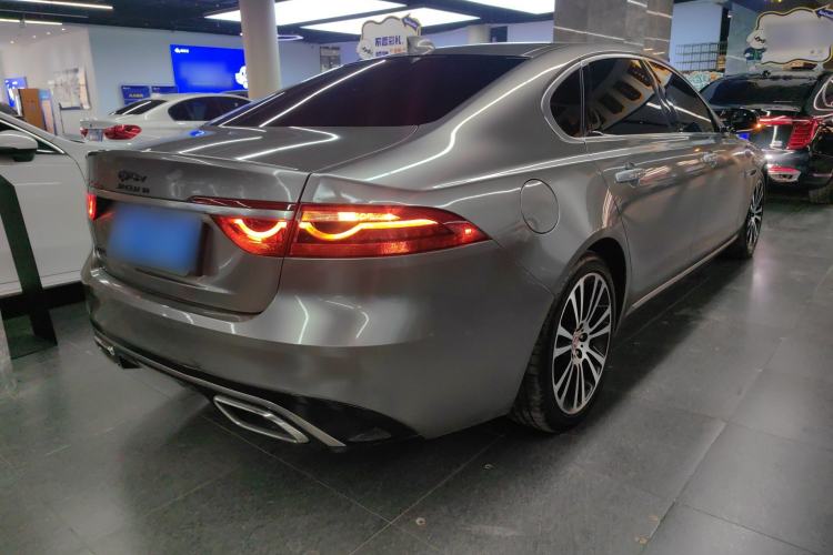 Used Jaguar XFL 2021 XFL 2.0T P250 Two-Wheel-Drive Luxury Deluxe Edition Rear Right 45 Deg