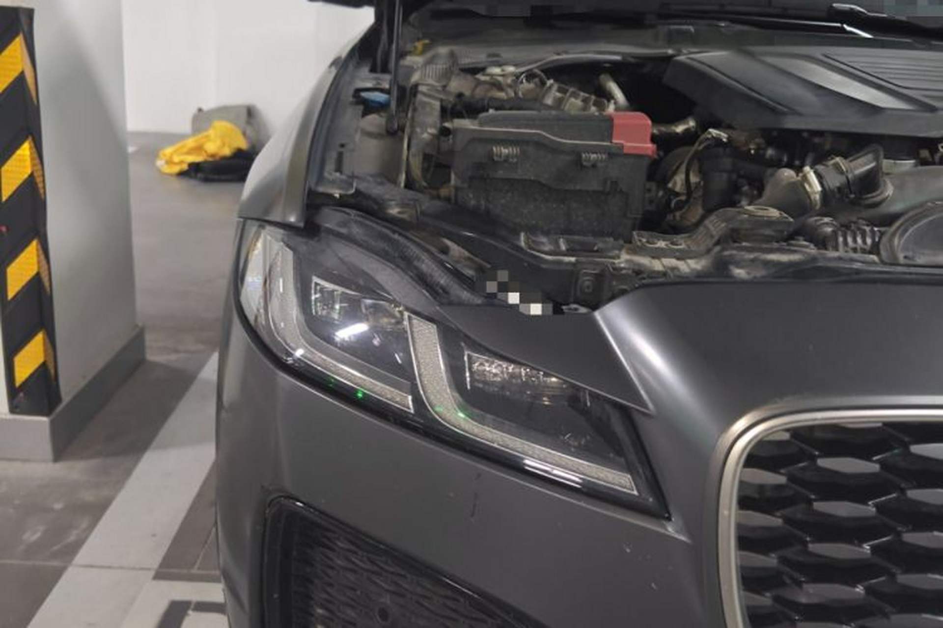 Used Jaguar XFL 2021 XFL 2.0T P250 Two-Wheel-Drive Elite Sport Edition Right Front Headlight