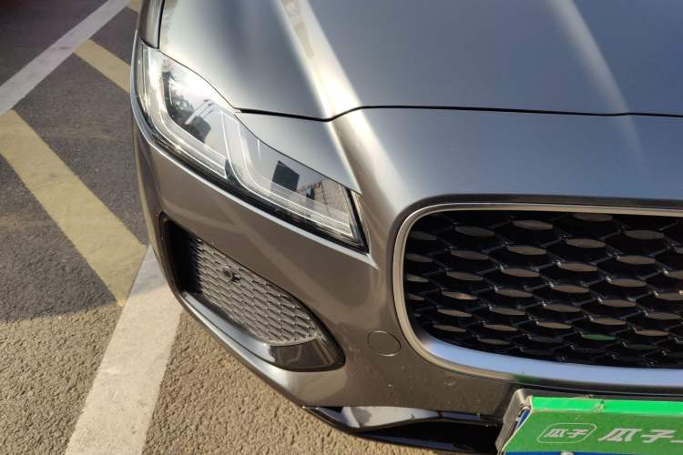 Used Jaguar XFL 2021 XFL 2.0T P250 Two-Wheel-Drive Elite Sport Edition Right Front Headlight