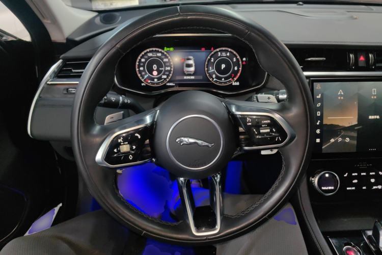 Used Jaguar XFL 2021 XFL 2.0T P250 Two-Wheel-Drive Luxury Deluxe Edition Steering Wheel