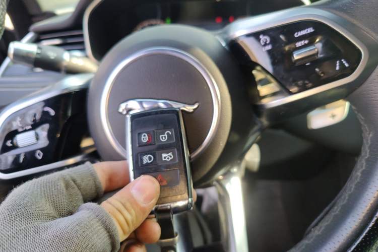Used Jaguar XFL 2021 XFL 2.0T P250 Two-Wheel-Drive Elite Sport Edition Vehicle Key