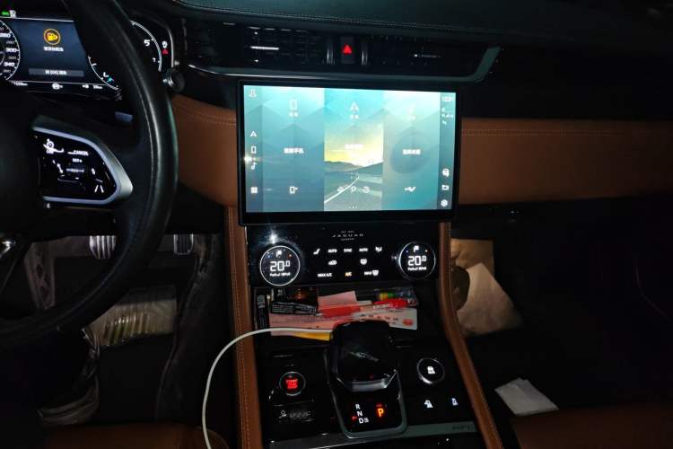 Used Jaguar XFL 2021 XFL 2.0T P250 All-Wheel-Drive Shimmering Black Sport Edition Audio And AC Panel