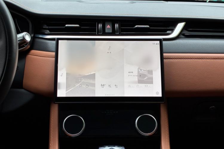 Used Jaguar XFL 2021 XFL 2.0T P250 Two-Wheel-Drive Elite Sport Edition Audio And AC Panel
