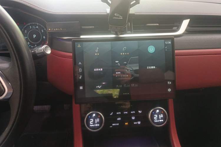 Used Jaguar XFL 2021 XFL 2.0T P250 Two-Wheel-Drive Elite Sport Edition Audio And AC Panel