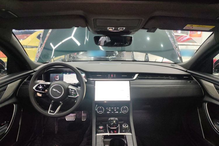 Used Jaguar XFL 2021 XFL 2.0T P250 Two-Wheel-Drive Elite Sport Edition Center Console